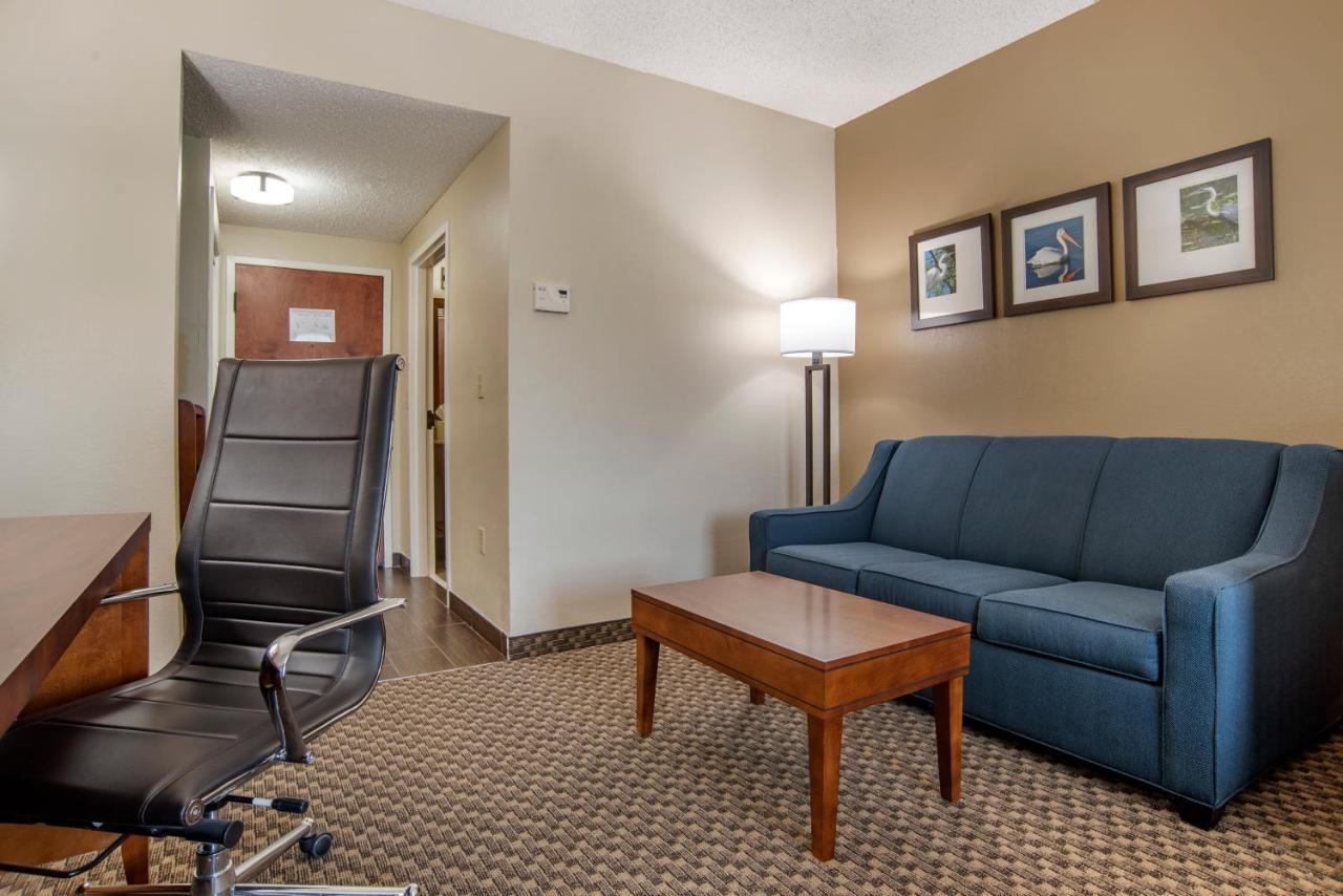 Comfort Suites Tallahassee Capitol - University Area Eksteriør billede